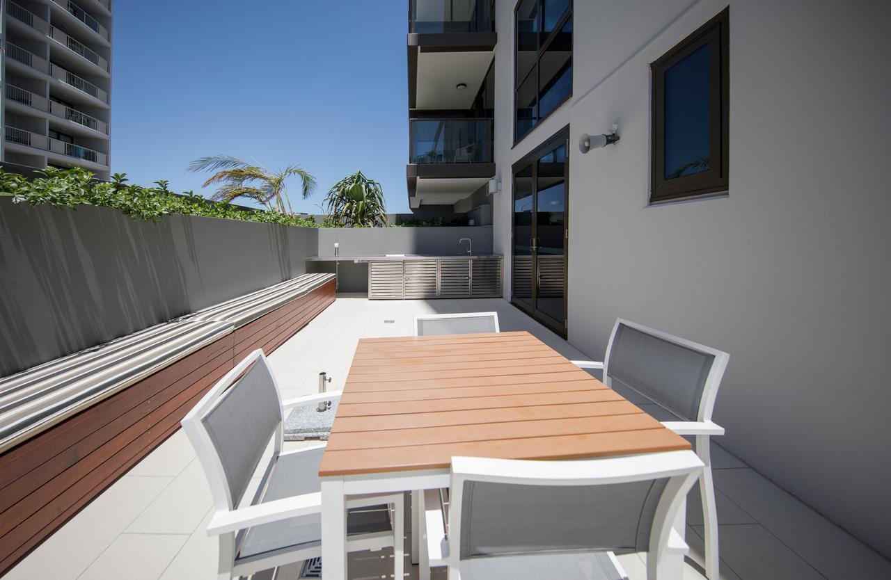 Dayday Premier Apartments At 2663 Gold Coast Hwy, Broadbeach Extérieur photo